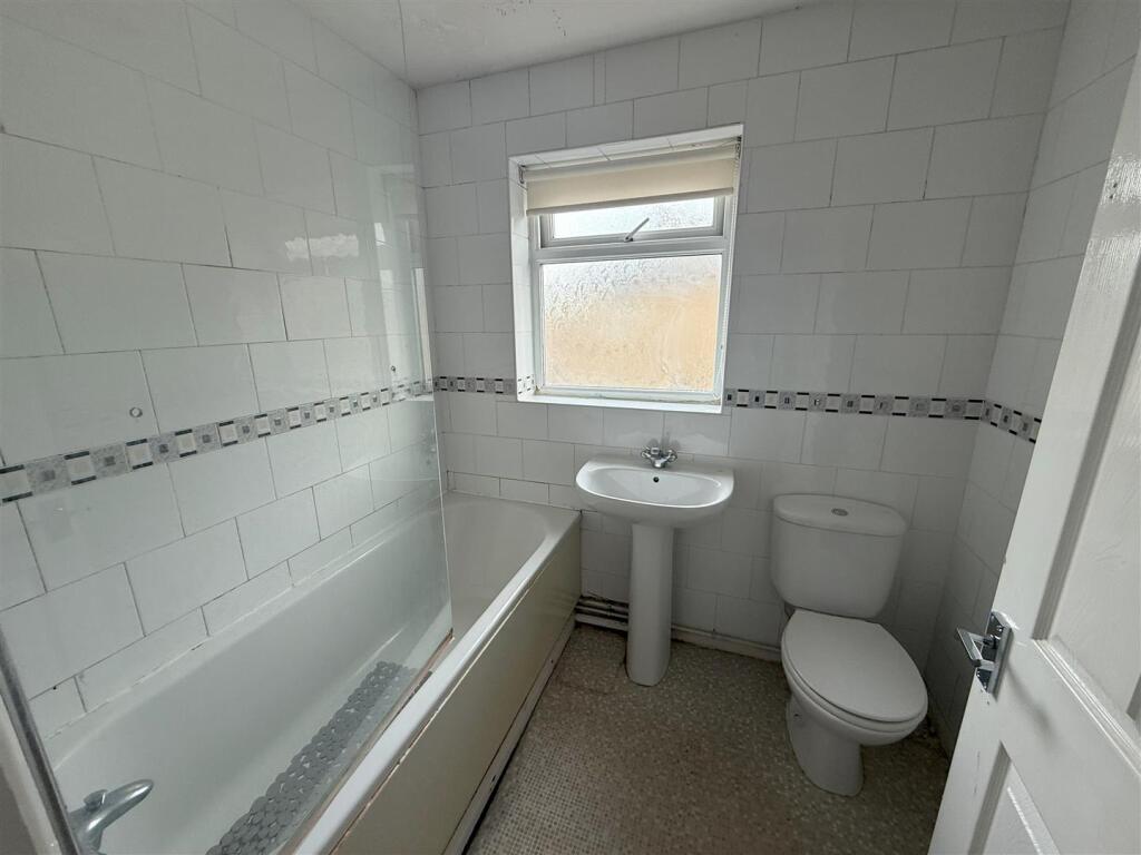 bathroom.jpeg
