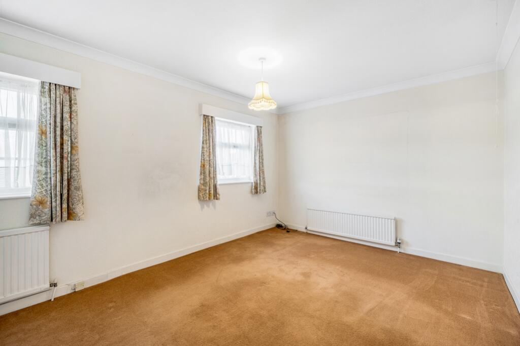 4 Grange Court (Spalding)-15