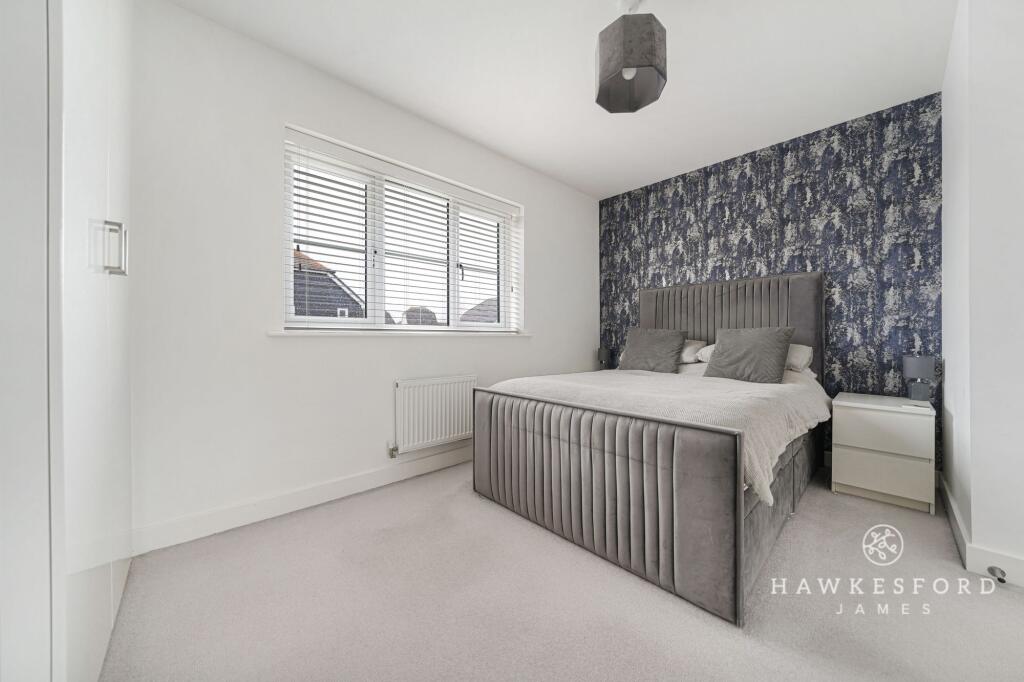 Housson Avenue, Sittingbourne - Bedroom 1