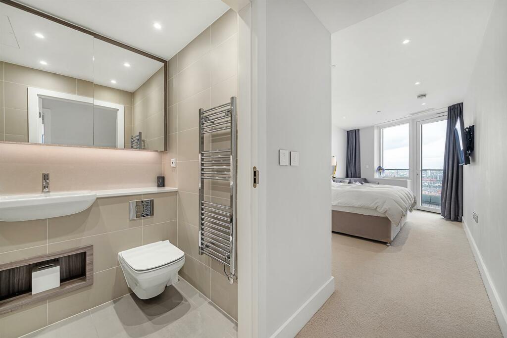 123 Lombard Wharf-17.jpg