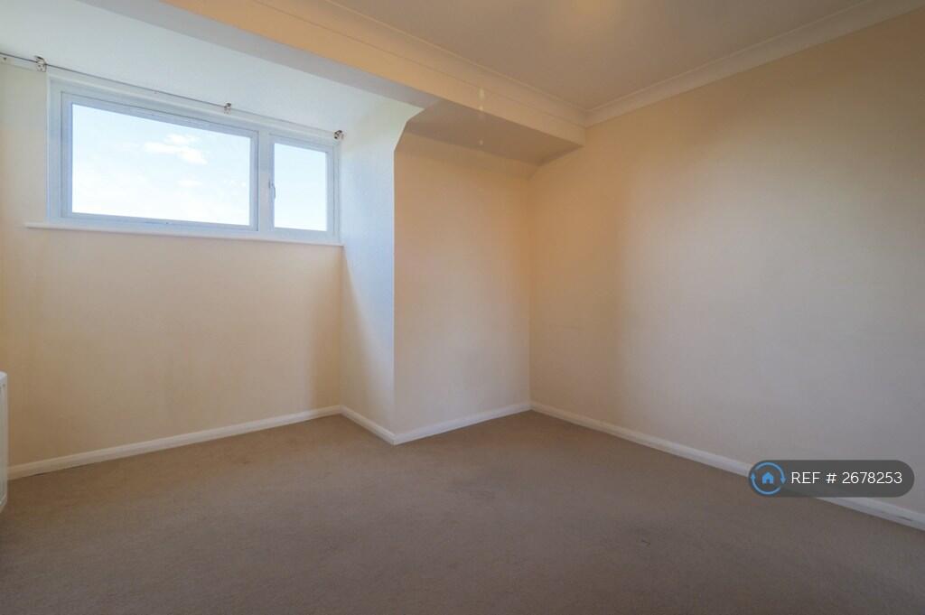 Second Bedroom (Pic 2) Blackout Curtains Not Shown