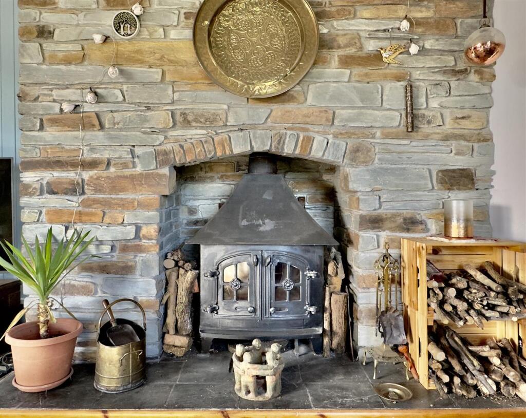 Log burner.jpeg
