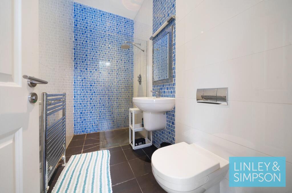 Apt 1 - En Suite
