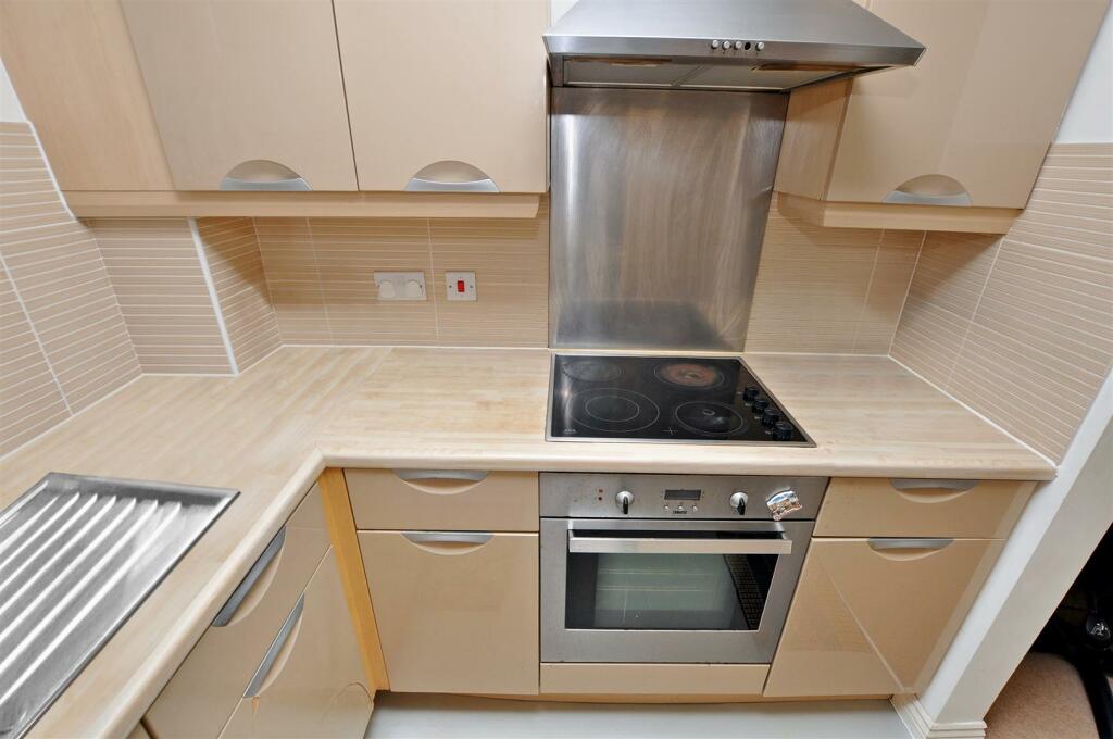Kitchen 1 doctored.jpg