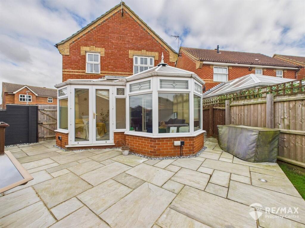 rear garden 3.jpg