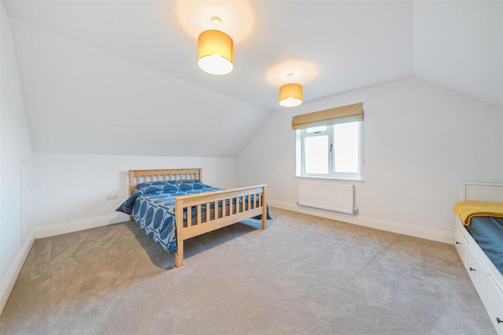 3a Plank Houses, Towcester