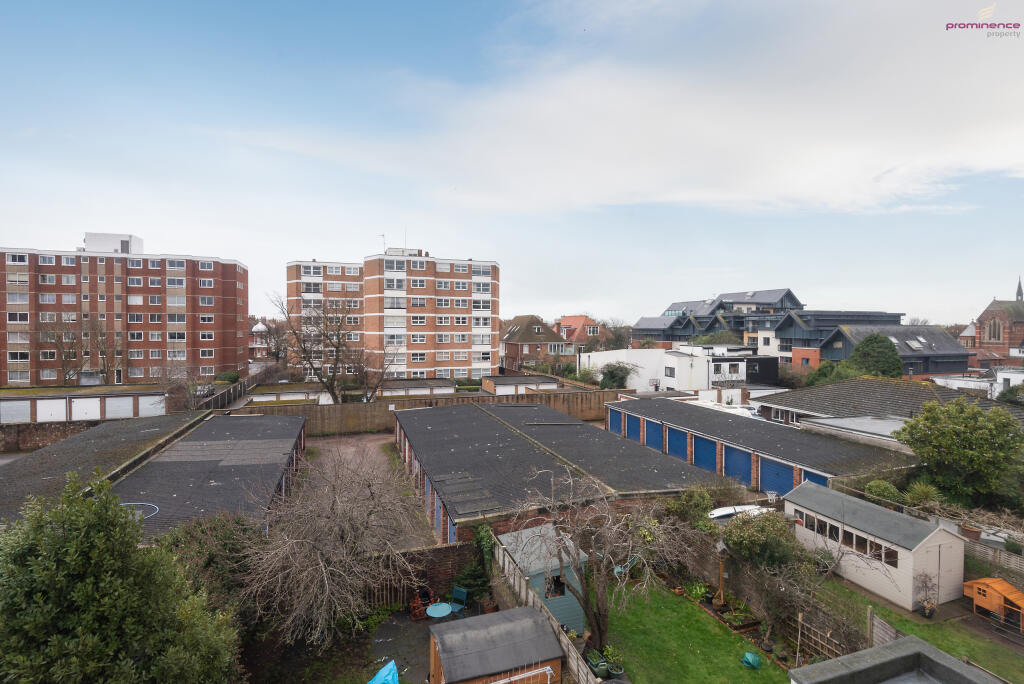 Flat 3, 16 Lawrence Road-13
