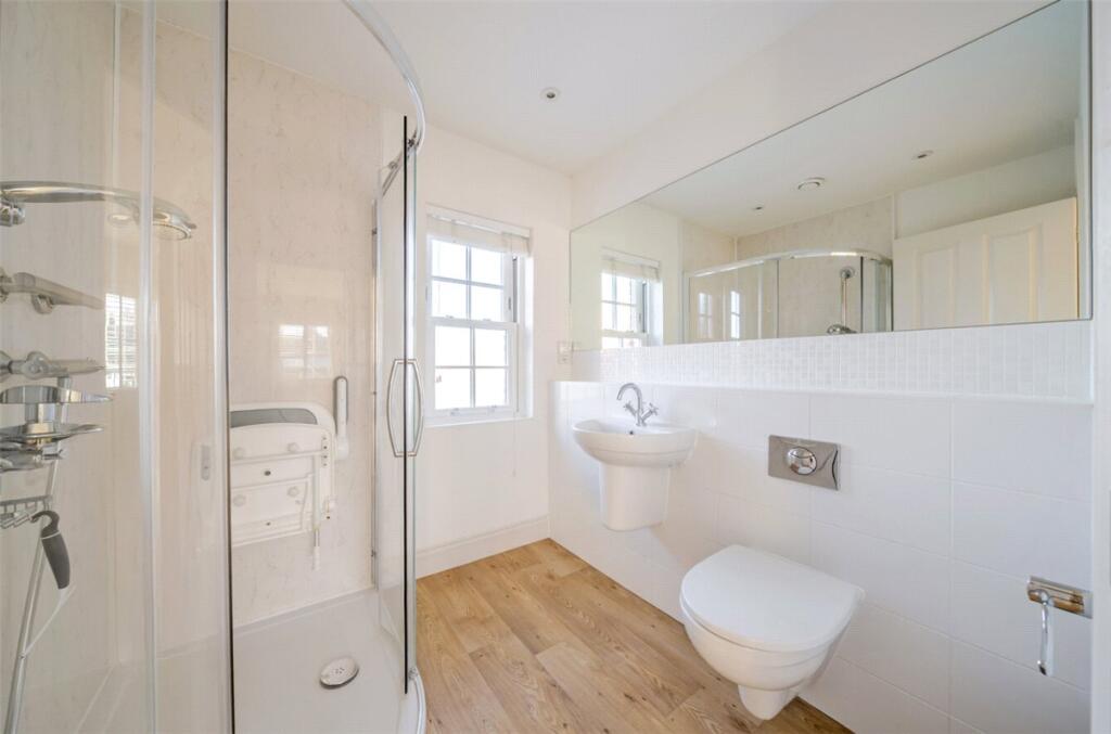 Ensuite