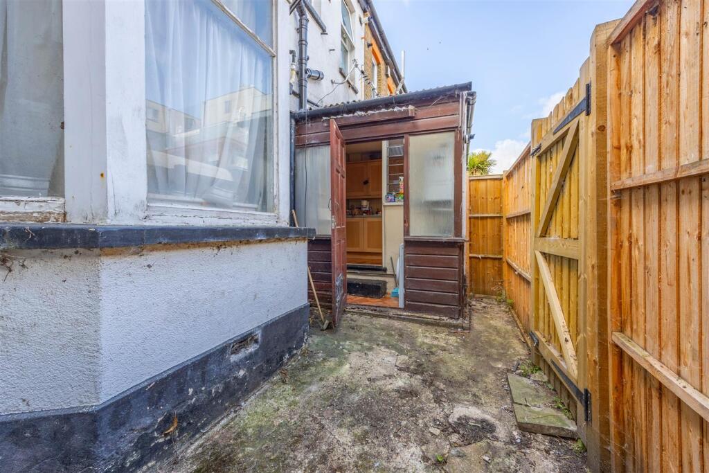Rear Courtyard