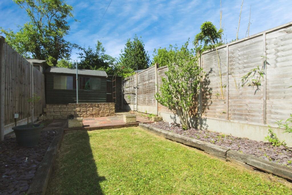 pbox-garden-294314.JPG
