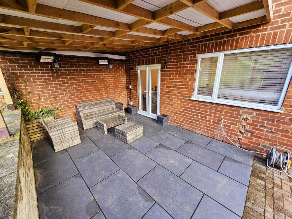 e6ffbd3c-b067-4e62-9399-faabacf695fd