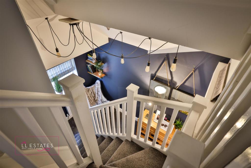 2 st Annes Avenue-10.jpg