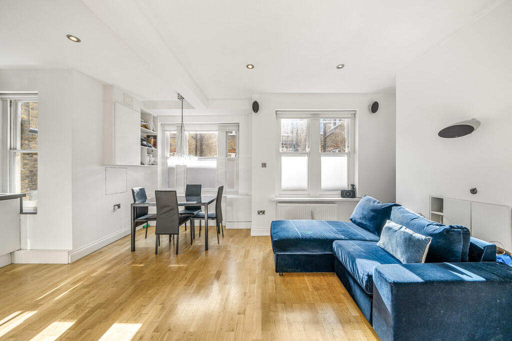 11 Ashburnham Man...