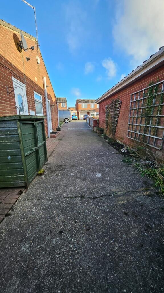 WhatsApp Image 2024-12-09 at 10.55.59_24cc00ef