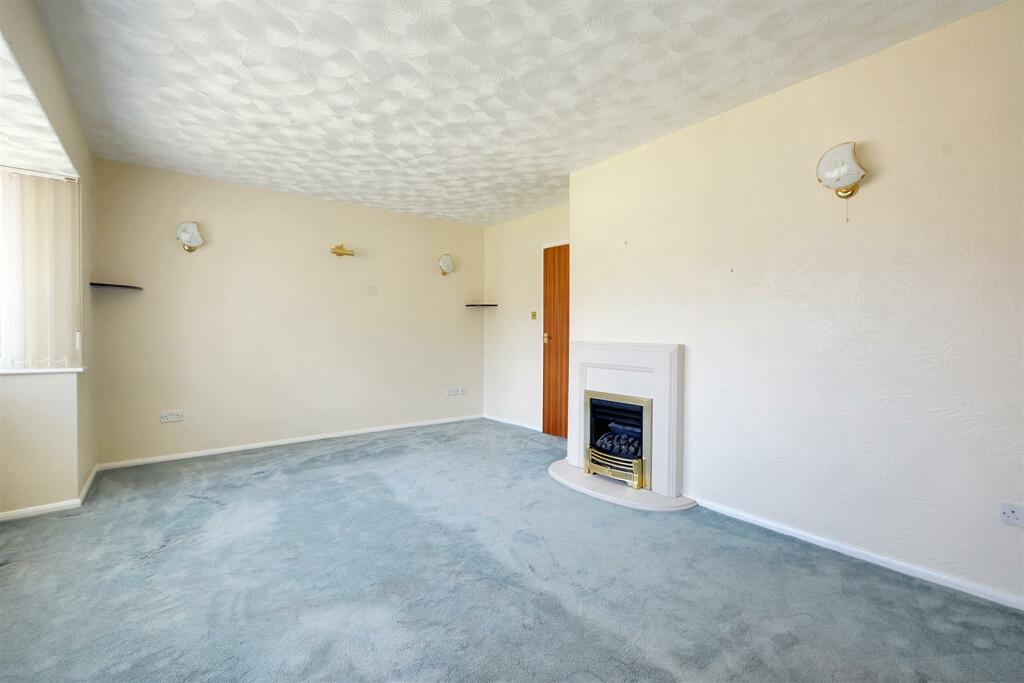 Living Room_1.jpeg