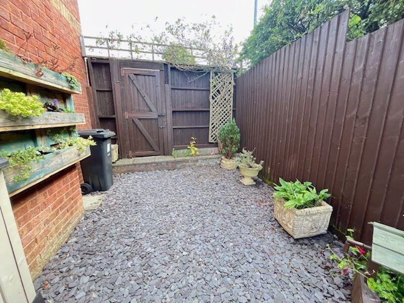 Side garden