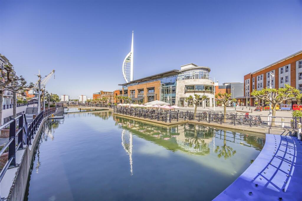 19 Centurion Court, Gunwharf Quays, Portsmouth-Por