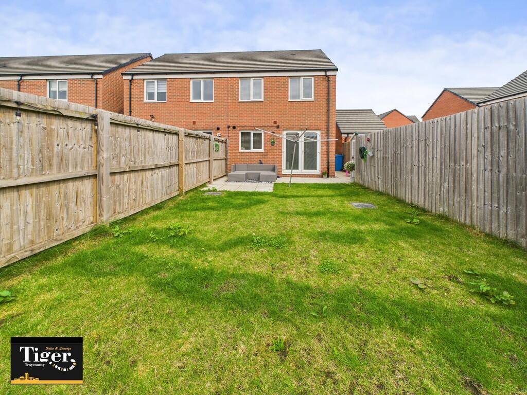 CAM02176G0-PR0601...