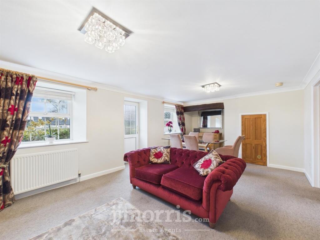 Living/Dining Room