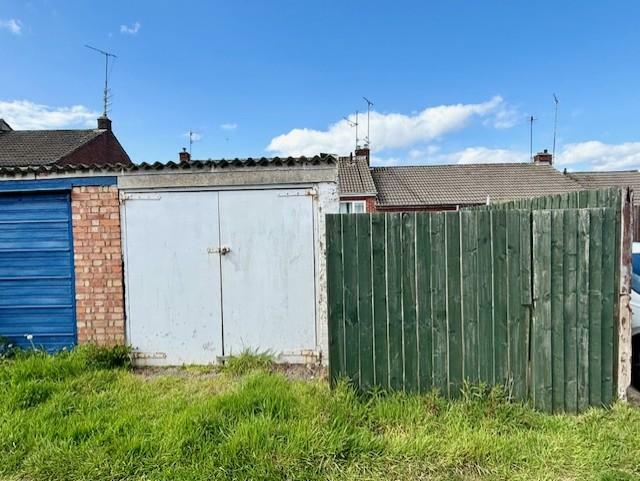 Garage &amp; Rear Access
