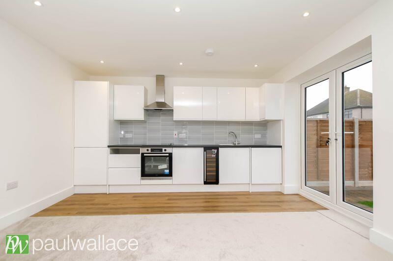 Open Plan Kitchen / Lounge