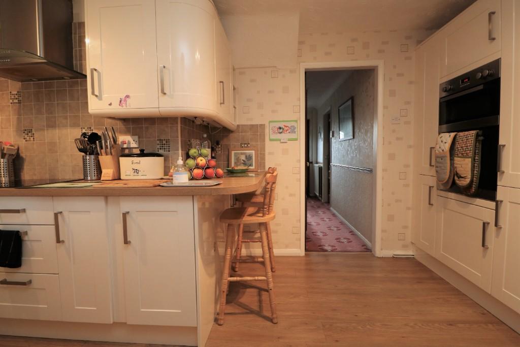 Breakfasting Kitchen