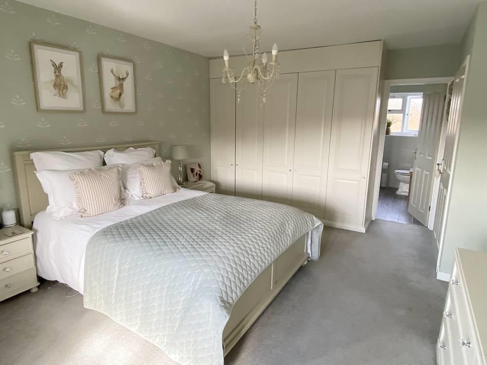 bed1.jpg