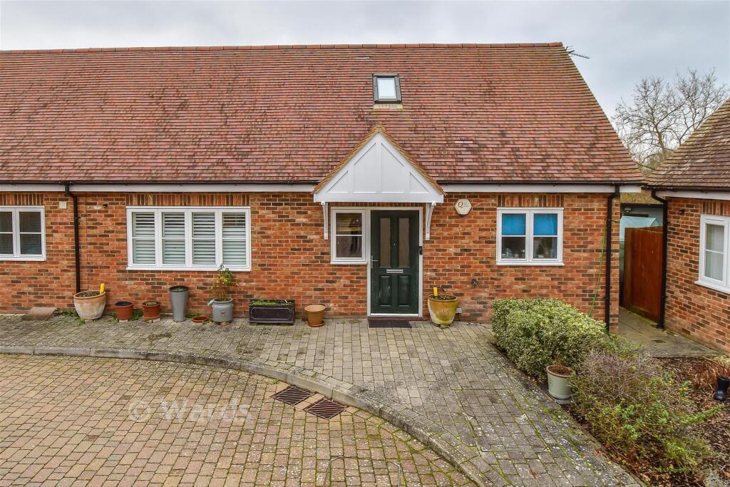 Wightwick Close, Staplehurst, Kent