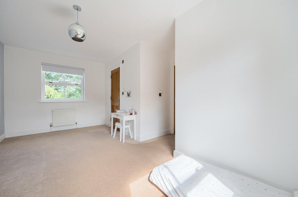 1303335-10-683d6f...