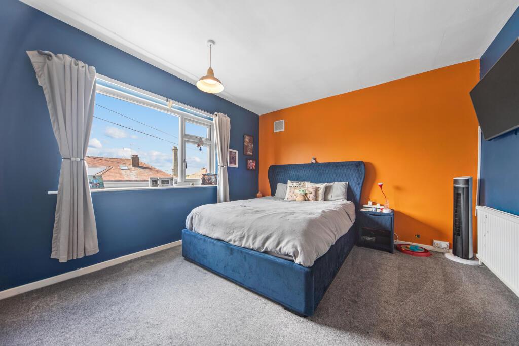 Front double bedroom