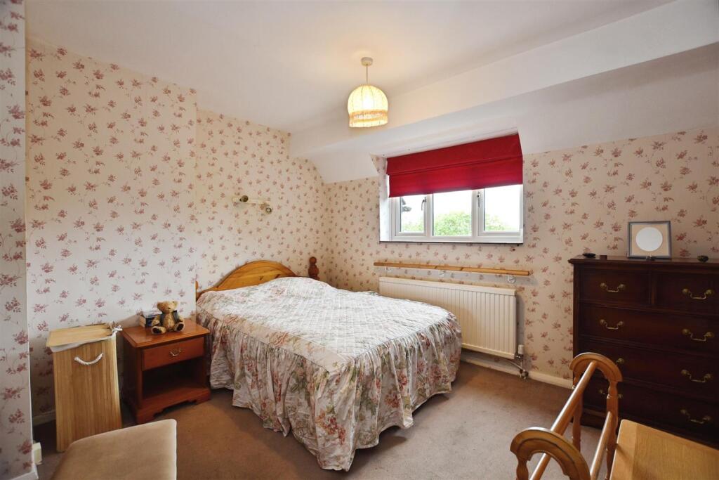 Main bedroom