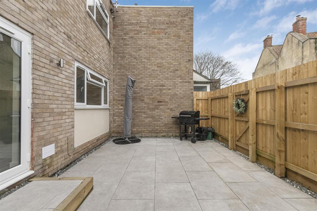 Rear Garden 2.jpg