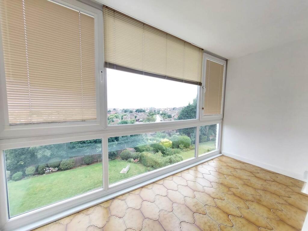 Enclosed balcony