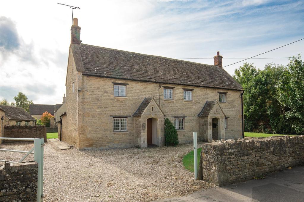 42 43 Down Ampney (print) 54.jpg