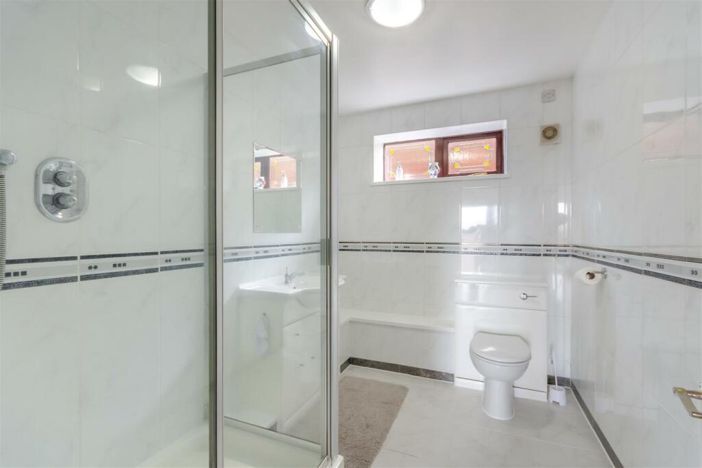 8589187-interior03.jpg