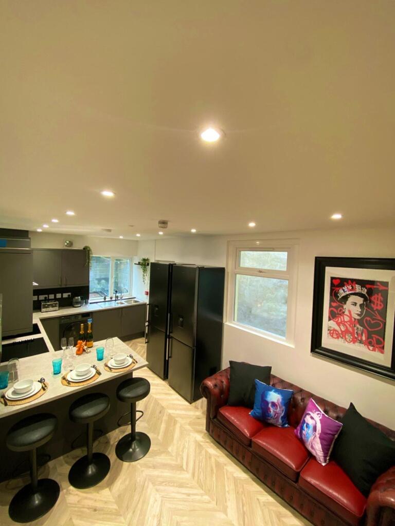 ba0fde00-bdd1-412c-8