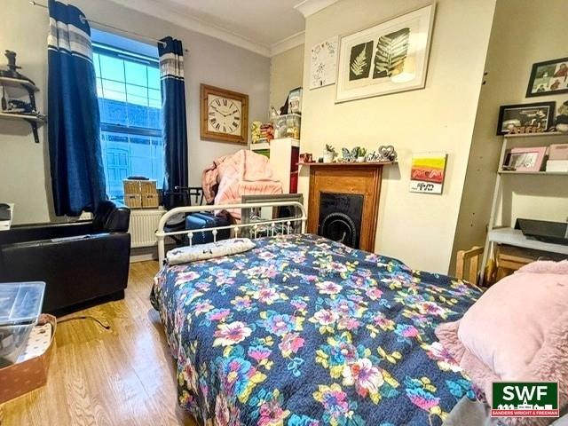 Bedroom3Vs.jpg
