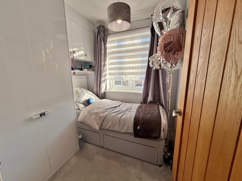 Bedroom.jpg
