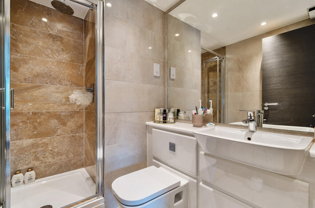 1305532-2-6843113...