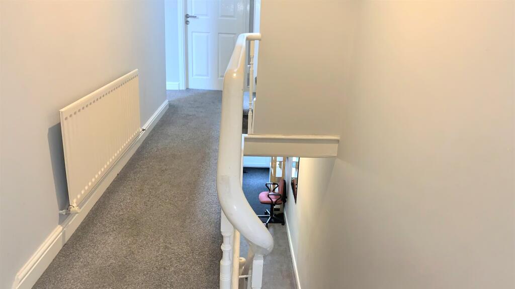 6 bed stairs heaton
