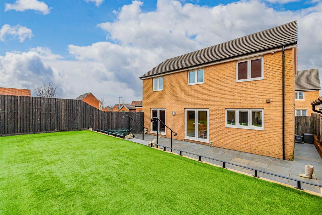 Picca Close 28-15.jpg