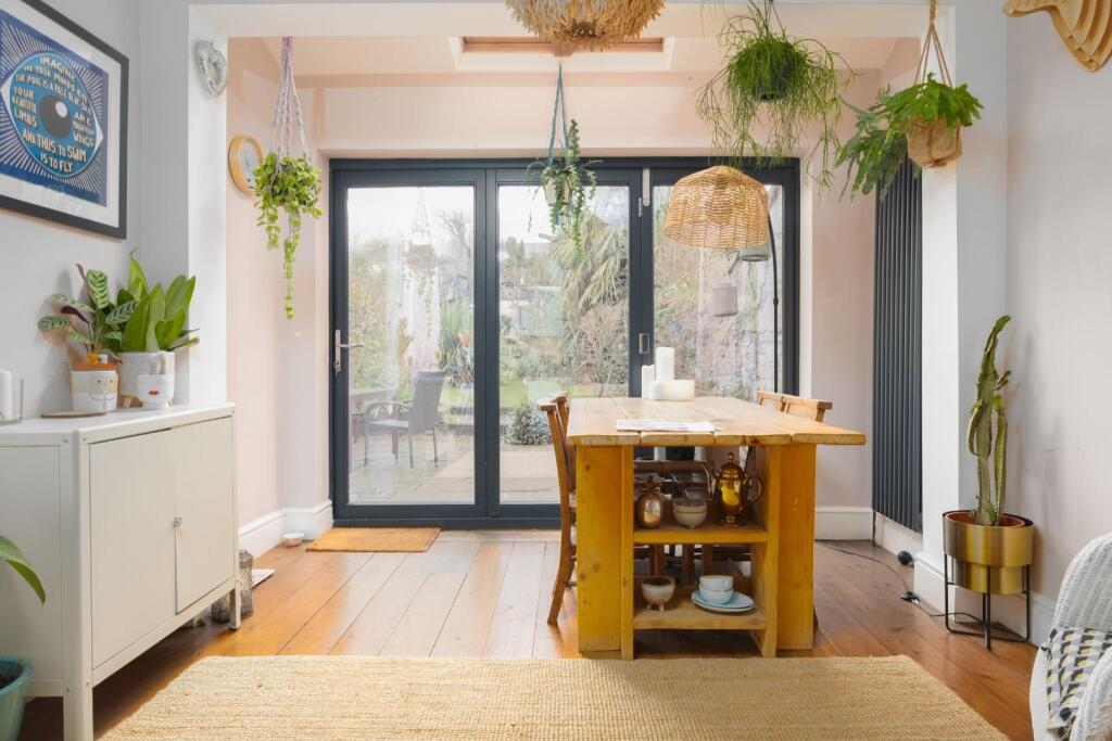 366 Wells Road, BS4--12.jpg