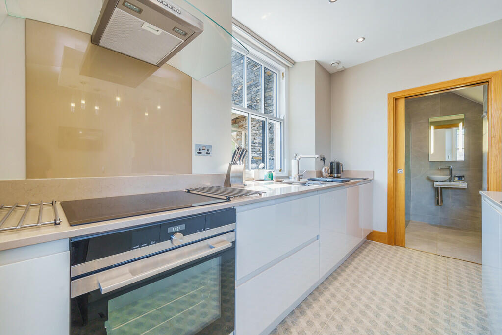 Kitchen/ Dining R...