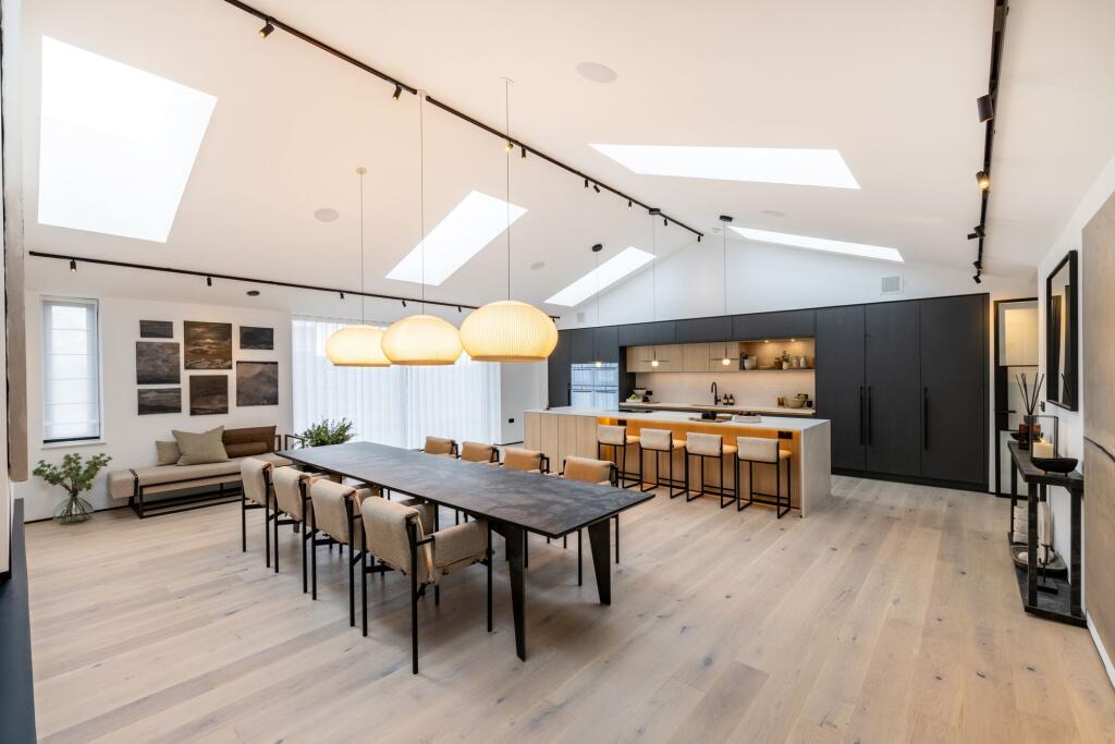 Spacious yet cosy