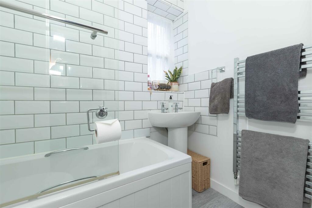 14, 14 Park Crescent_4.JPG