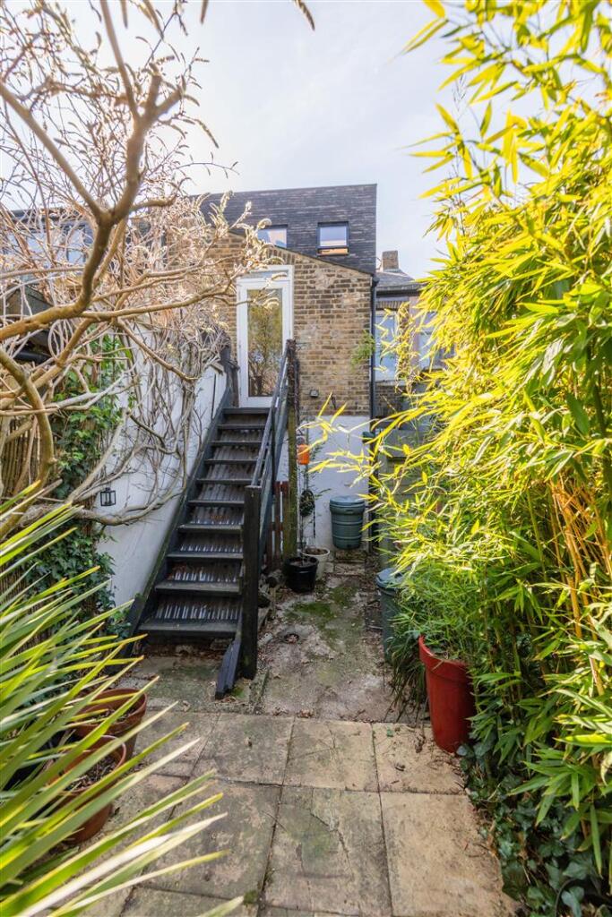 Maynard E17