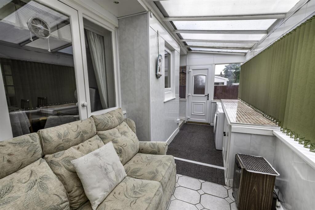 Sun Room/Conservatory