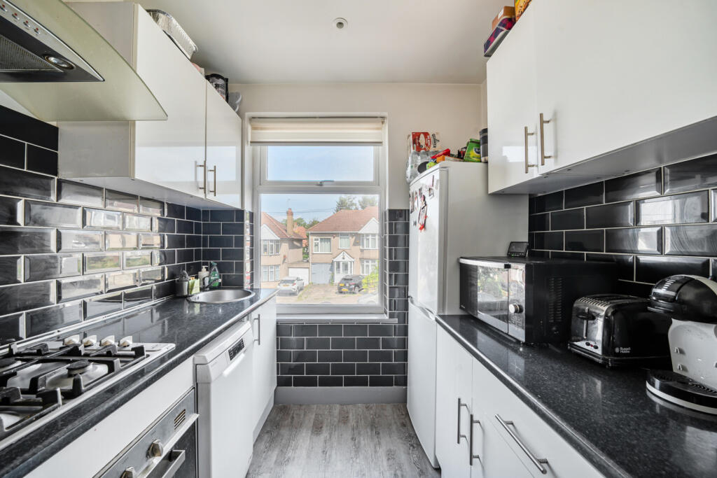 1340466-17-689b3f...