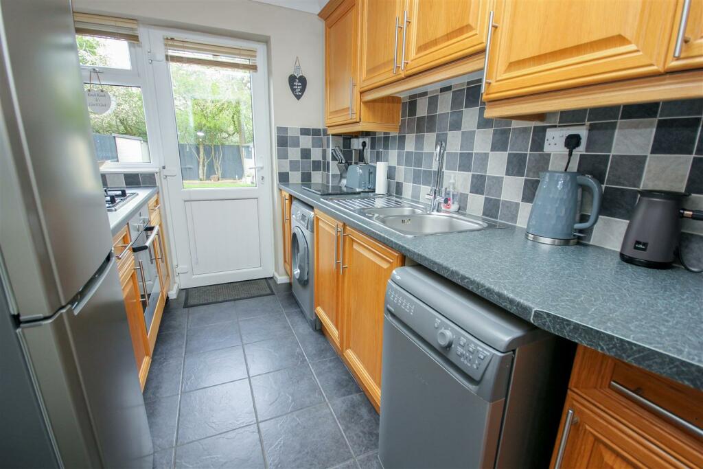 Kitchen1.jpg