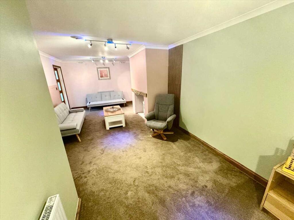 Lounge (Ground Floor